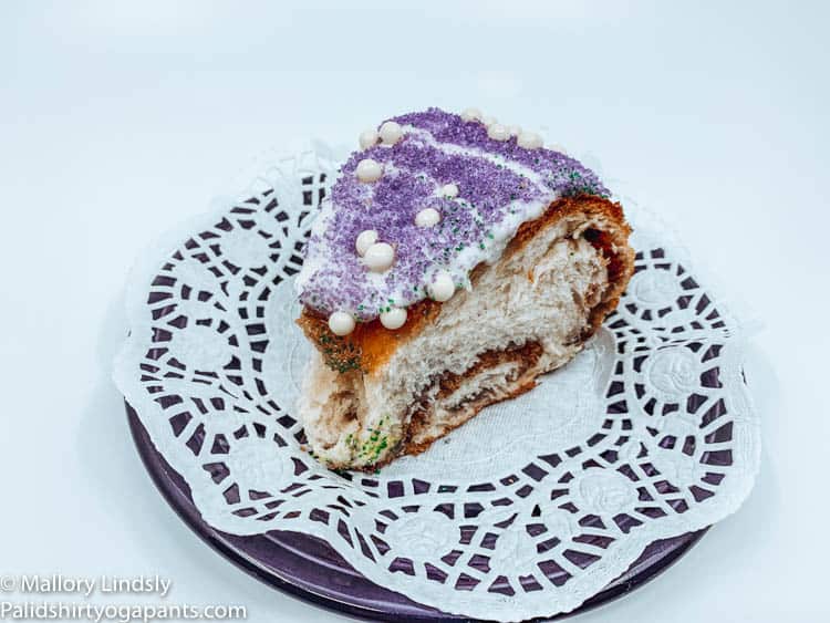 Willa Jeans Carmel Crunch King cake